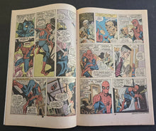 Load image into Gallery viewer, THE AMAZING SPIDER-MAN #161 (MARVEL,1976) EARLY NIGHTCRAWLER & PUNISHER