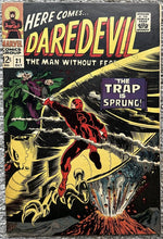 Load image into Gallery viewer, DAREDEVIL #21 (MARVEL,1966)  Daredevil battles the Owl.
