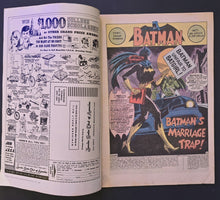 Load image into Gallery viewer, BATMAN #214 (DC COMICS, 1969) Batgirl appearance.
